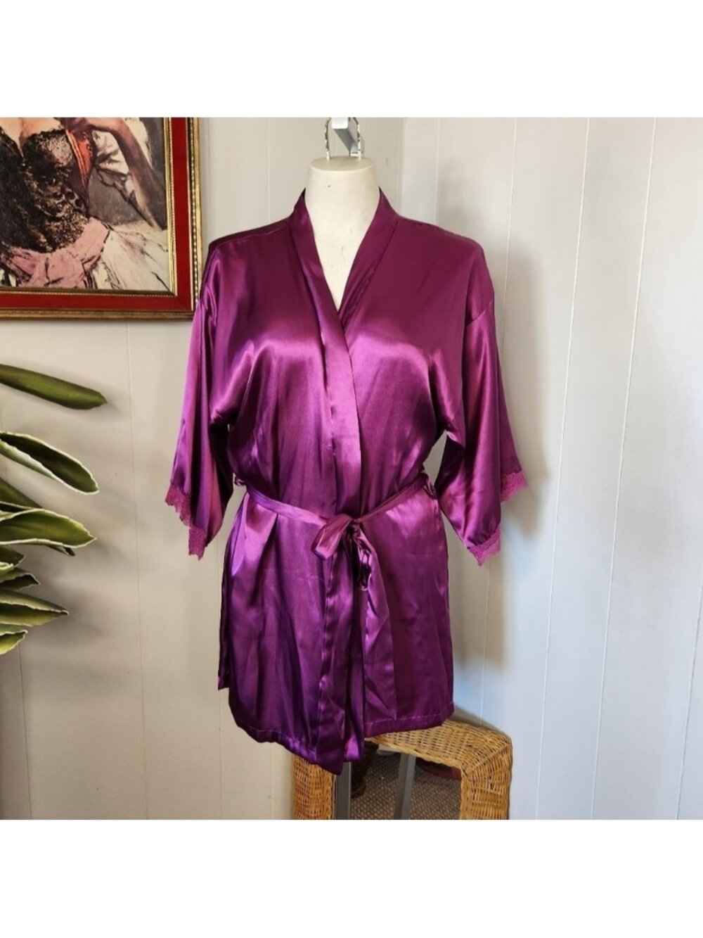 Vintage Linea Donatella Purple Satin Lace Robe Boudoir Lingerie Pin-Up Kimono